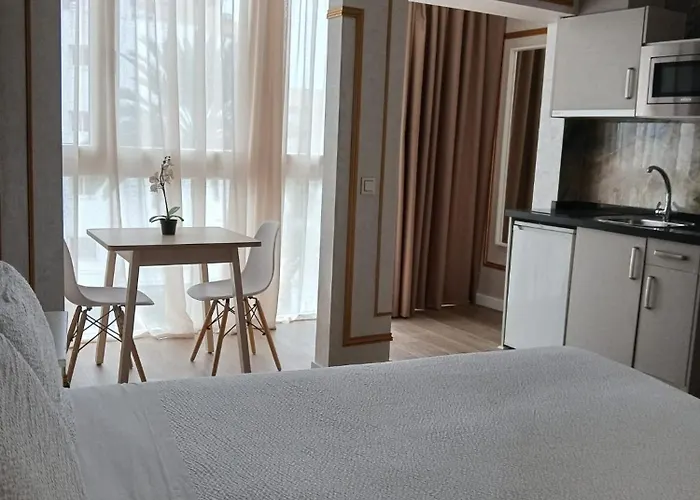 Costa Star Light Apartament *